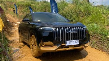 JAECOO J8 AWD Resmi Meluncur, SUV Premium Tangguh untuk Segala Medan