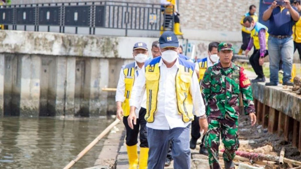 Menteri PUPR Instruksikan Tambah Pompa Atasi Banjir Semarang