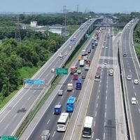 Tol Layang MBZ Kembali Dibuka Usai Ditutup 1,5 Jam karena Macet Parah