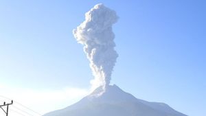 Gunung Lewotobi Laki-laki NTT dalam Level Siaga, Radius Bahaya Diperluas 5 KM