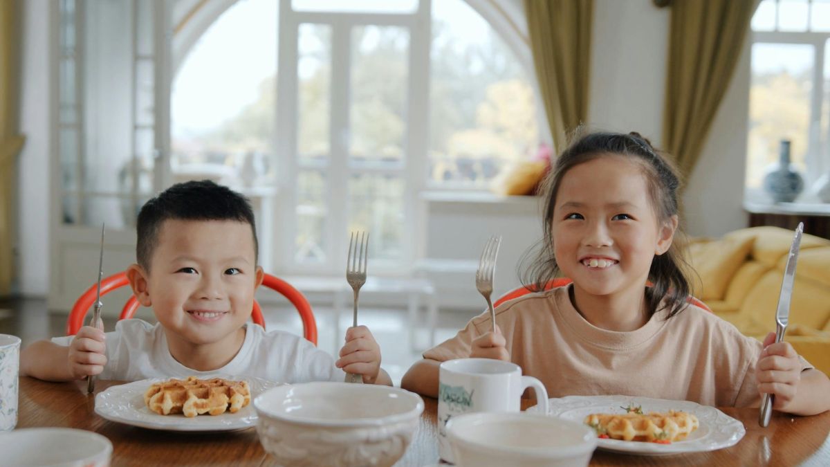 Pour satisfaire les besoins nutritionnels des enfants, les variantes de menu en portions doivent être prises en compte