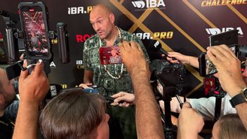 Fury Announces Trilogy Duel Date With Usyk