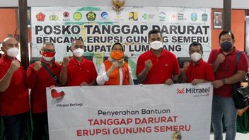 Mitratel Distributes Assistance For Communities Affected By Mount Semeru Eruption
