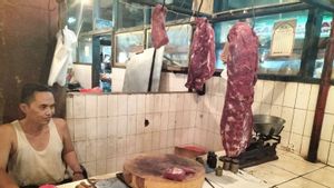 Tembus Rp150 Ribu Per Kilogram, Penjual Daging Sapi di Pasar Slipi Keluhkan Penurunan Omzet 50 Persen