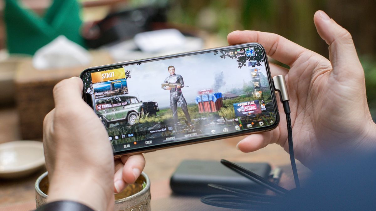 A Study Says 42 Out Of 100 People Play Mobile Games At Least Once Per Day