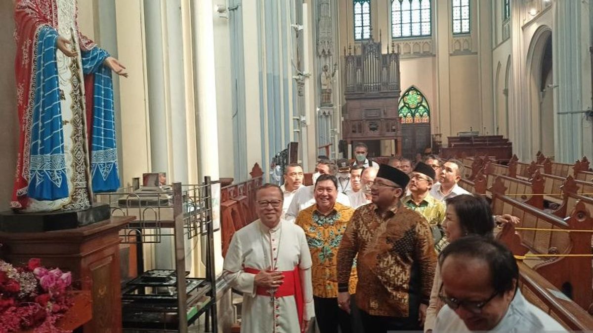 雅加达大主教从Menag Yaqut获得10亿卢比的援助说，大教堂教堂在兄弟会的发展中发挥了作用