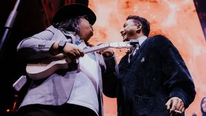 Sal Priadi Kenang Gusti Irwan Wibowo: Para penghuni langit pasti mudah sekali jatuh hati
