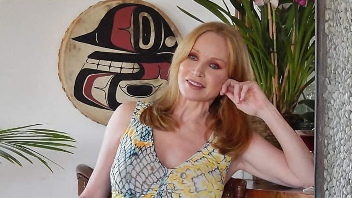 Tanya Roberts, Pemeran Bond Girl Meninggal Dunia