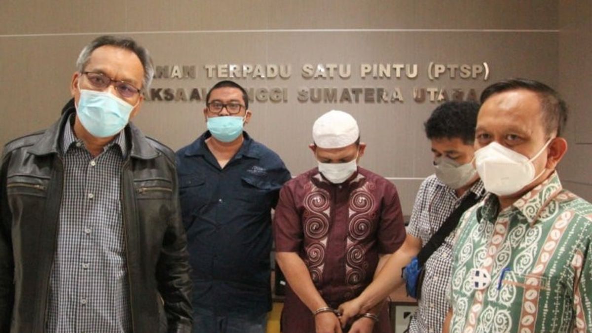 北苏门答腊总检察长逮捕逃亡贪污11亿印尼盾的PDAM Deli Serdang Finance