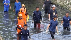Pramono: Penangkapan Ikan Sapu-sapu Depan Plaza Indonesia karena Ancam Kesehatan