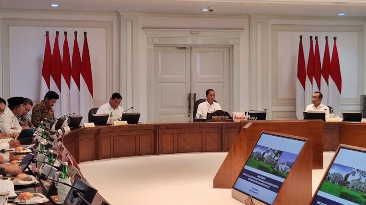 Monday Morning, Jokowi Accompanied By Prabowo Leading The Meeting To Discuss The 2025 RAPBN