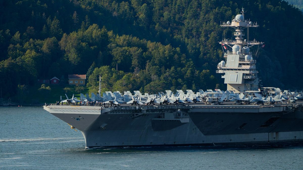 Press Iran, US sends world's largest amphibious ship to Middle East