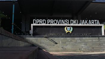 PSIは、DKI DPRDに一人残されたアニアの介入を主張します