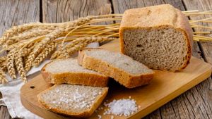 Pilihan Karbohidrat Terbaik untuk Pencernaan, Pilih Nasi atau Roti Gandum?