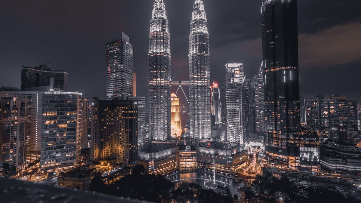 Once Held The Title Of The Tallest Building In The World, These Are Interesting Facts About The Petronas Twin Towers