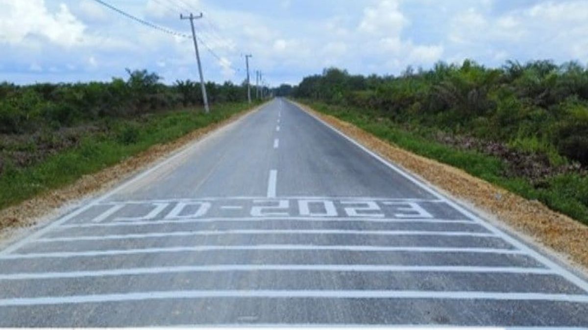 Repair Of 10 Damaged Roads In Riau Expenditures IDR 369 Billion Budget