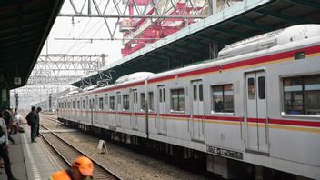 Starting October 15 During The Transitional PSBB, KRL Operates Until 22.00 WIB