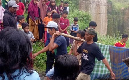 Galian Tanah di Sukabumi Longsor, Tiga Penambang Tertimbun, Satu Orang Tewas