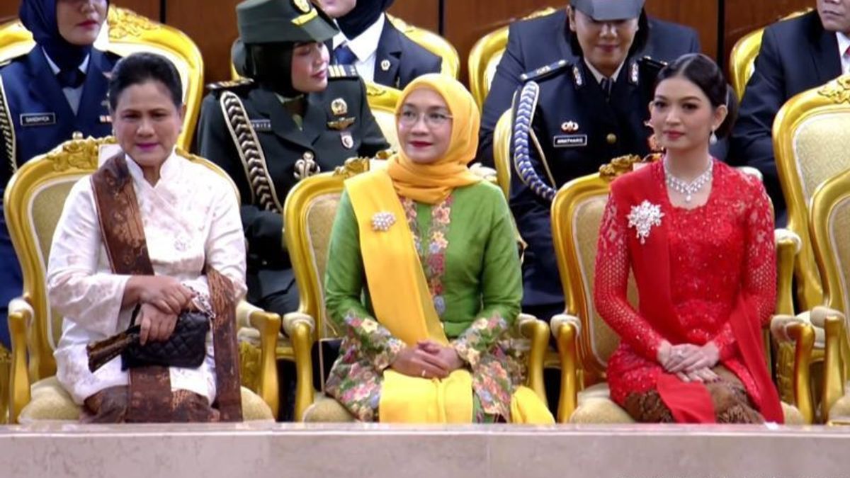  Kebaya "Merah Putih" Selvi Ananda dan Iriana Simbolkan Cinta Indonesia