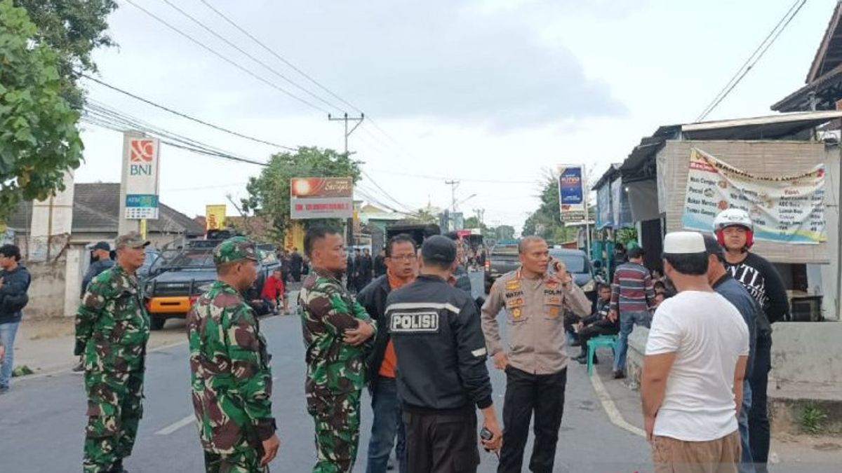 3 Police Hit By Bows When Dispersing Residents In Mataram NTB, 2 Youths Arrested
