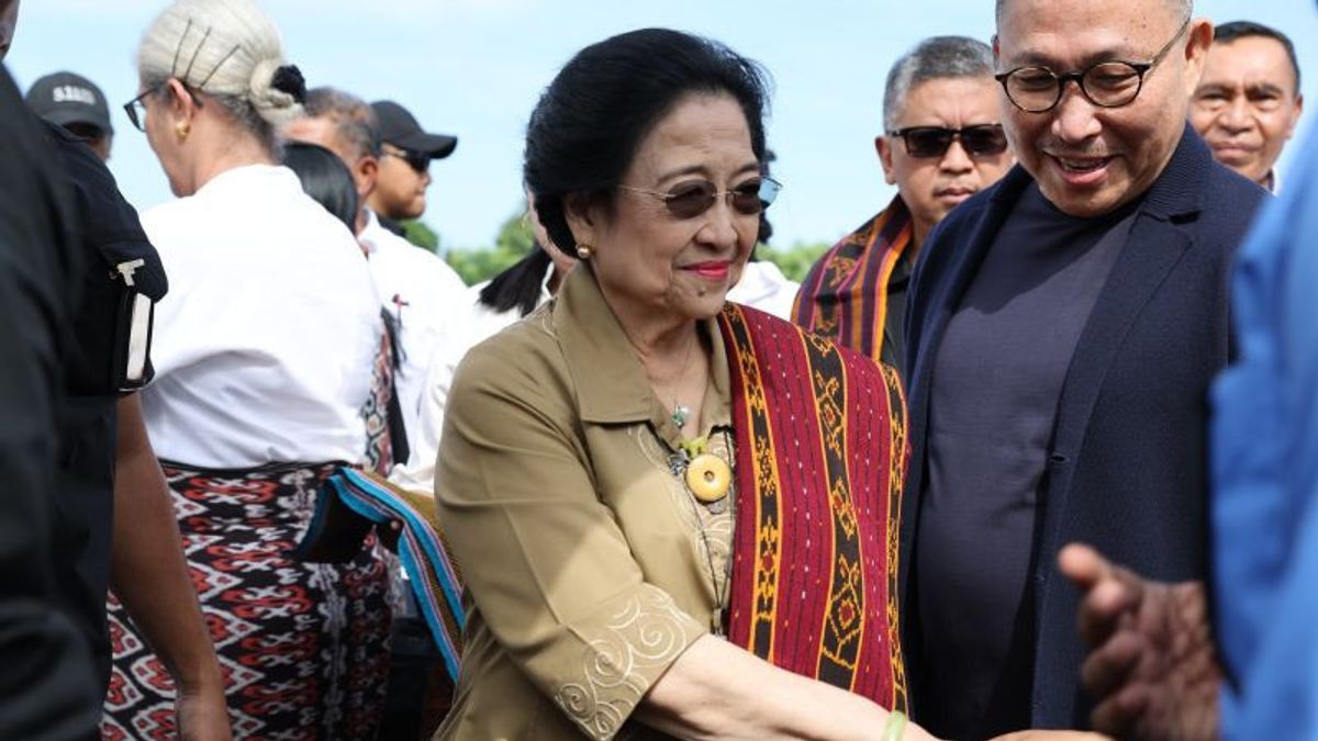 La cérémonie d’anniversaire de l’indépendance à IKN, Jokowi Bakal Megawati et SBY