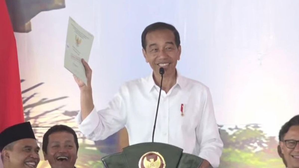 Jokowi revendique le partage de certificats fonciers de résolution des différends fonciers