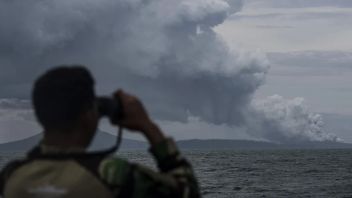 Gunung Anak Krakatau Erupsi 2 Menit 32 Detik, Tercatat 3 Kali Meletus hingga Jam 6 Malam