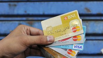 クレジットカードの使用が遅い、経済信号が停滞し始めていますか?