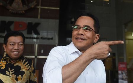 KPK Tetapkan Sekjen DPR Tersangka! Formappi: Lambat, Tapi Patut Diapresiasi!