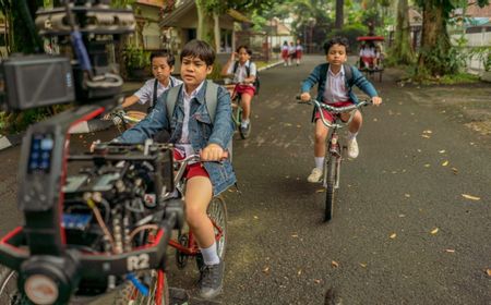 4 Pelajaran Parenting yang Bisa Diadopsi Usai Nonton Film Dilan 1983: Wo Ai Ni