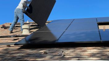 Cara Kerja Solar Cell, Manfaat, dan Biaya Pemasangannya hingga Jadi Sumber Listrik 