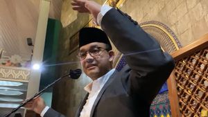 Anies Baswedan Diteriaki Usai Isi Ceramah di Masjid Kampus UGM