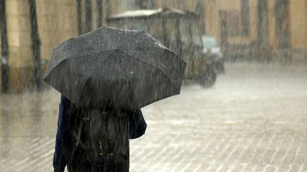 BMKGは、メダン、バンドン、サマリンダからマナドまで、今日の雨を推定しています