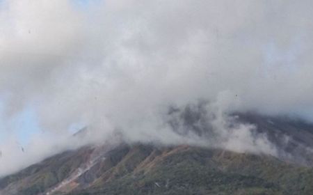 Khawatir Awan Panas Guguran Gunung Karangetang, Puluhan Warga Sitaro Masih Mengungsi di Museum