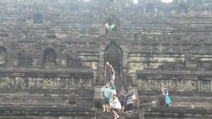 Erupsi Gunung Merapi, Candi Borobudur Tetap Melayani Wisatawan