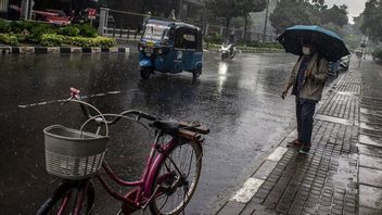 Sedia Payung! Cuaca Jakarta Hari Ini Diguyur Hujan Sepanjang Hari