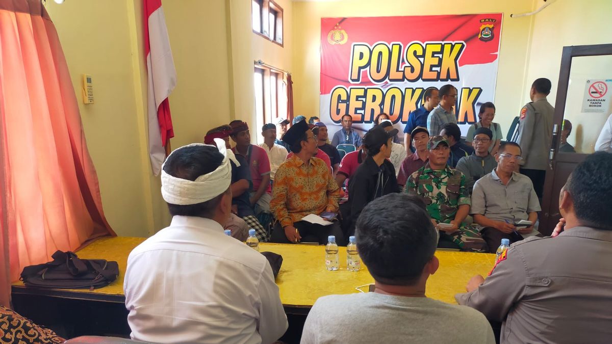 反对Pecalang在Nyepi期间强行打开门户的Buleleng居民道歉