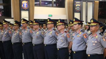 Le chef de la police a dirigé la cérémonie de soulèvement des postes de 22 hauts fonctionnaires