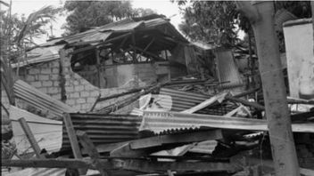 チランダック海兵隊本部弾丸倉庫爆発:ガス・ドゥールが深刻な被害を受けた警察署長の家