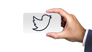 إيلون ماسك يغلق عملية الاستحواذ على تويتر في 28 أكتوبر ، ويستمر سعر السهم في الارتفاع