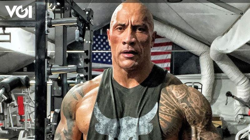 Dwayne Johnson Leaks Black Adam Costume