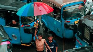 Sabtu Pagi yang Cerah di Jakarta Tak Berlangsung Lama, Siang-Sore Nanti Diprediksi Hujan Angin