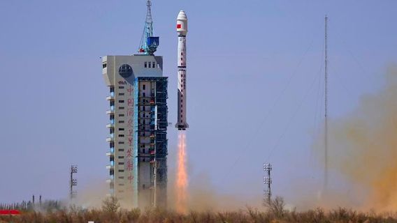 China monitors emissions from space, carbon target is a big test