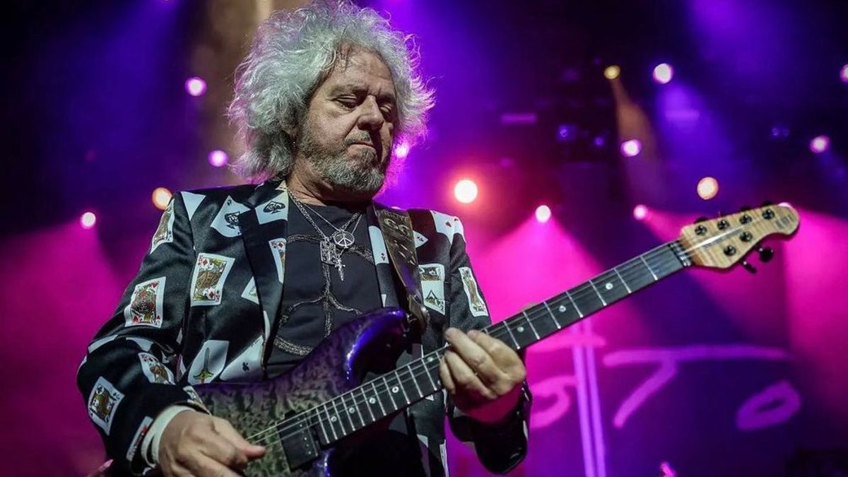 Steve Lukather Prepares New Album, Solo Music Bridge And TOTO