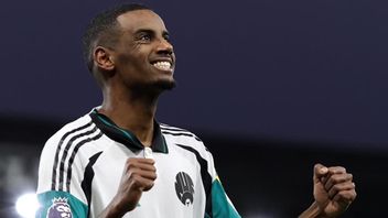亚历山大·伊萨克(Alexander Isak)在英超公开赛中被阿布森确认