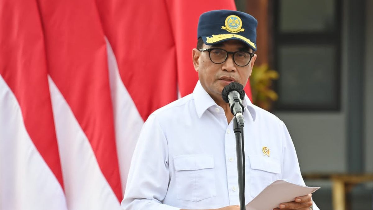 Le train à grande vitesse sera transporté à Surabaya, le ministre des Transports Budi Karya: Il ne prend que 2 heures de Jakarta