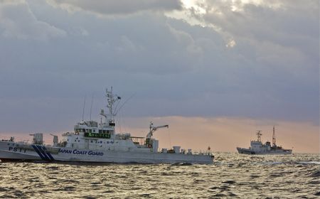 Jepang Usir Empat Kapal Penjaga Pantai China yang Masuki Perairan Dekat Senkaku, Salah Satunya Dilengkapi Meriam 76mm