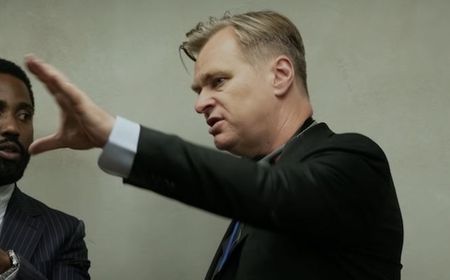 Christopher Nolan Tertarik Sutradarai Film James Bond!