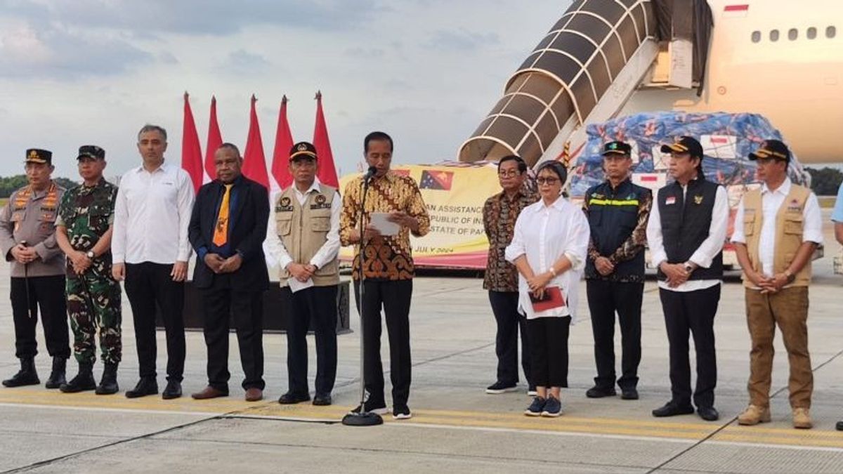 Presiden Jokowi Lepas Bantuan Kemanusiaan ke Papua Nugini dan Afghanistan