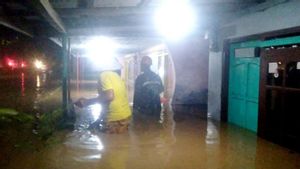    Ratusan Rumah Warga di Situbondo Kebanjiran Luapan Air Sungai